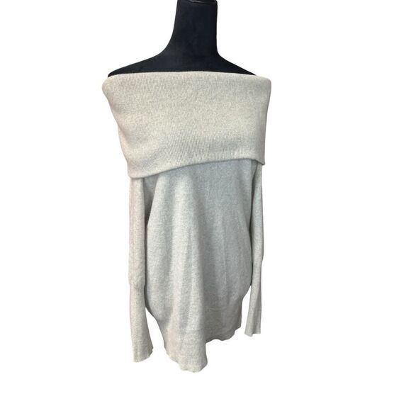 Lord & Taylorβ100% Cashmere Off Shoulder Sweater Gray XS Soft Cozy Elegant - Picture 4 of 10